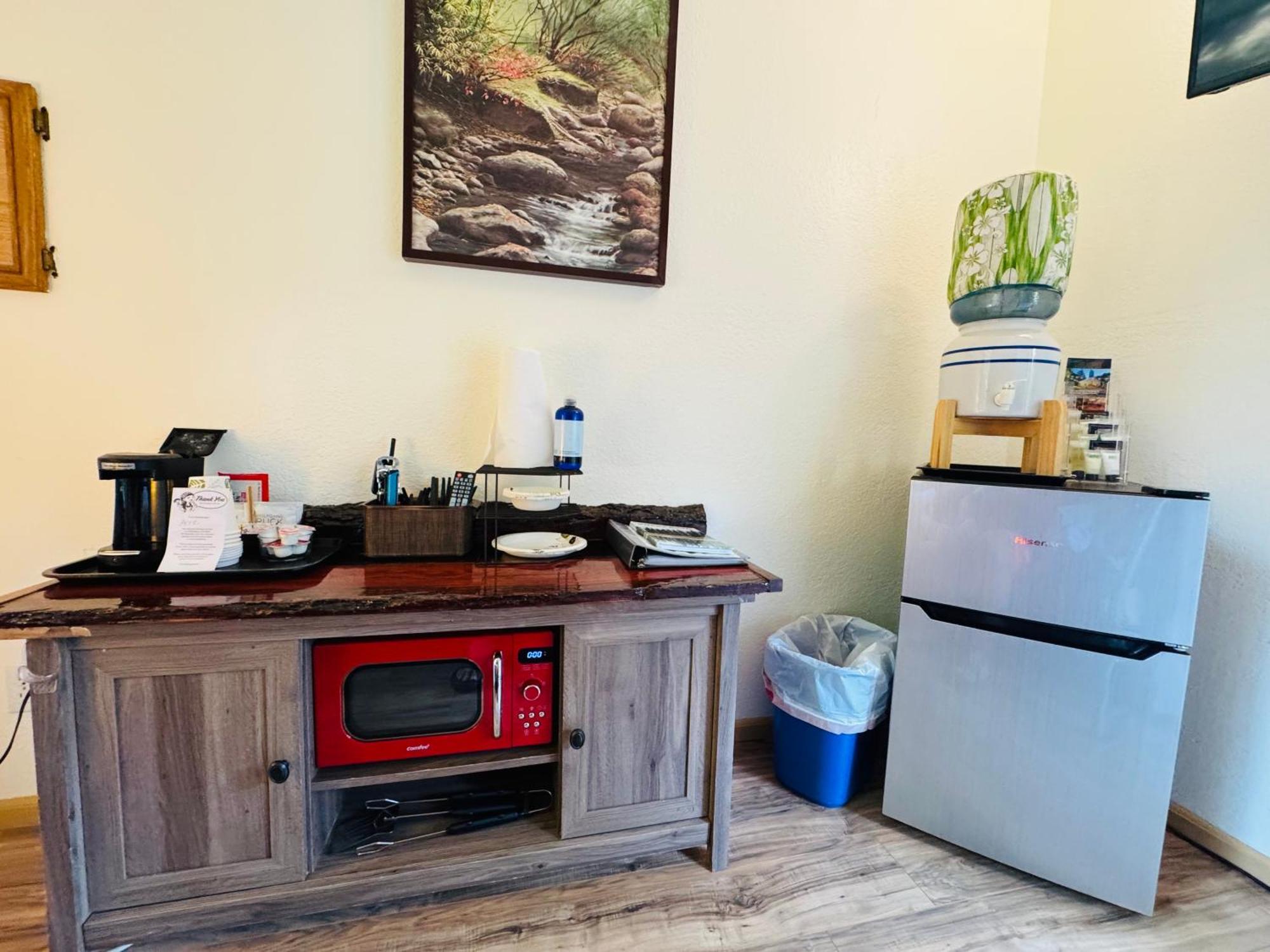 Umpqua'S Last Resort - Wilderness Cabins, Rv Park & Glamping Idleyld Park Eksteriør billede